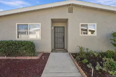 3720 Mount Vernon Avenue, Oceanside, CA 92057 - Photo 3