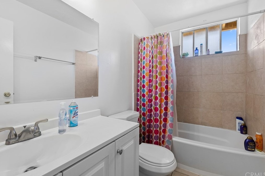 1971 Wallace Ave, Costa Mesa CA  92627-6255 exterior