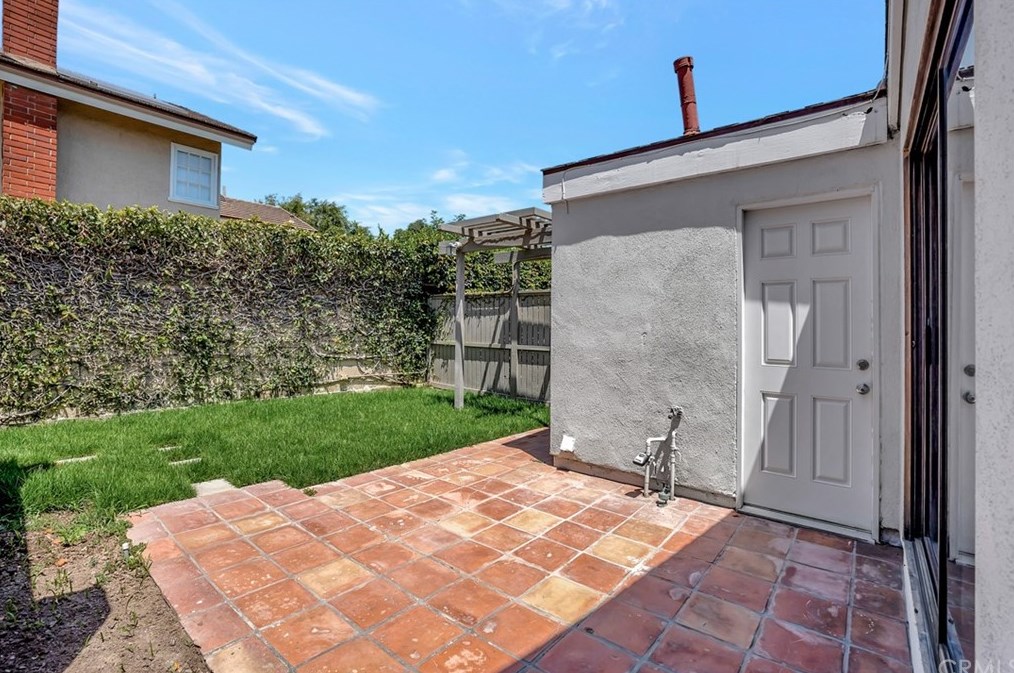 7202 Deep Harbor Dr, Huntington Beach CA  92648-3056 exterior