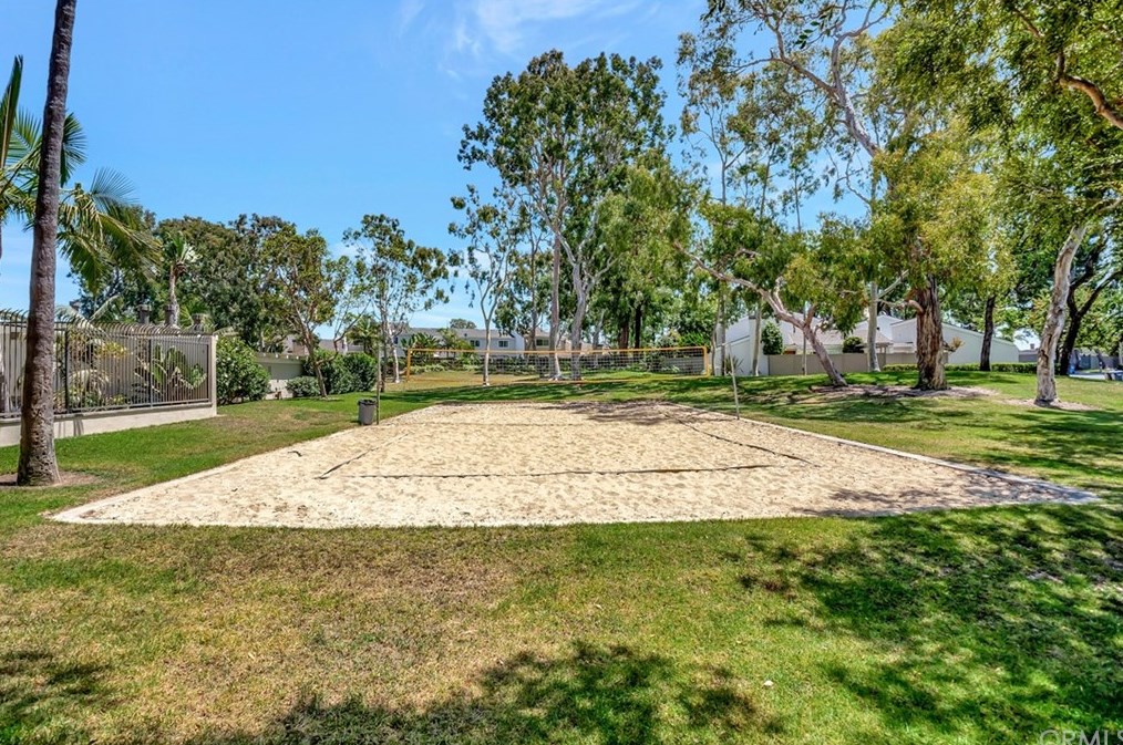 7202 Deep Harbor Dr, Huntington Beach CA  92648-3056 exterior