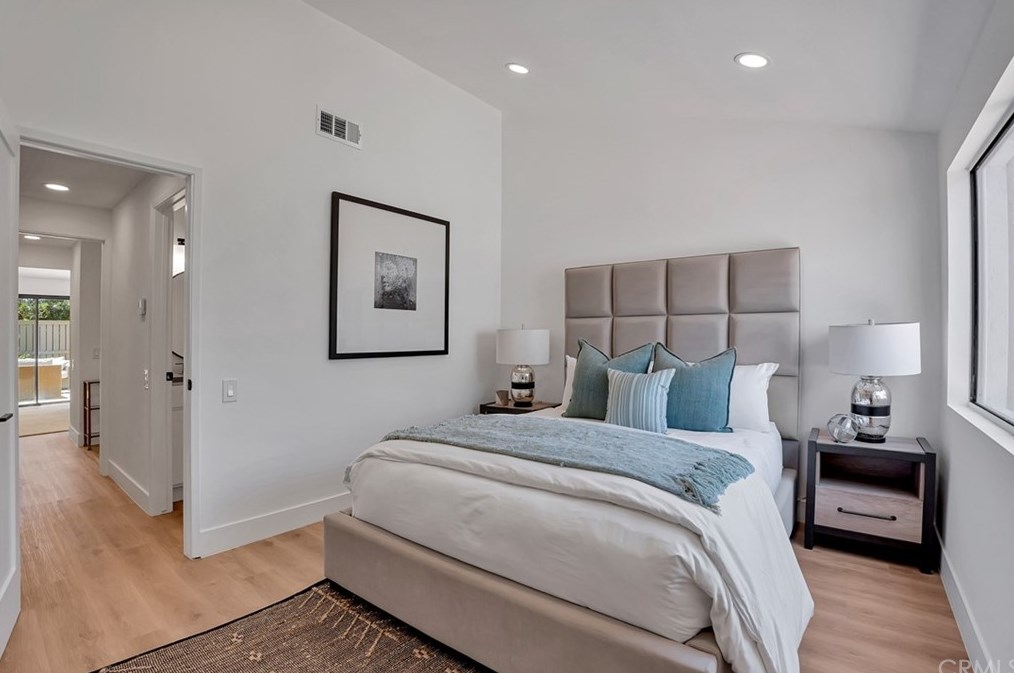 7202 Deep Harbor Dr, Huntington Beach CA  92648-3056 exterior