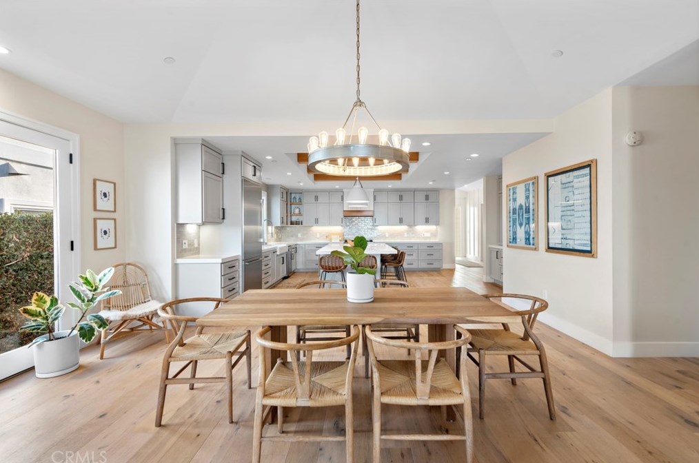 282 23rd St, Costa Mesa CA  92627-1837 exterior