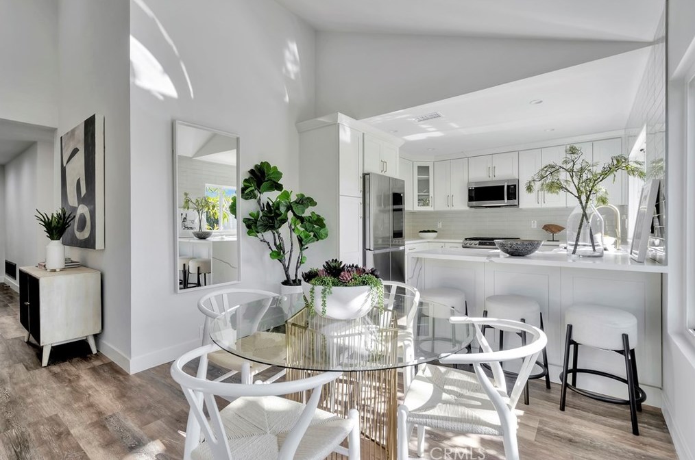 8662 Anchorage Dr, Huntington Beach CA  92646-3202 exterior
