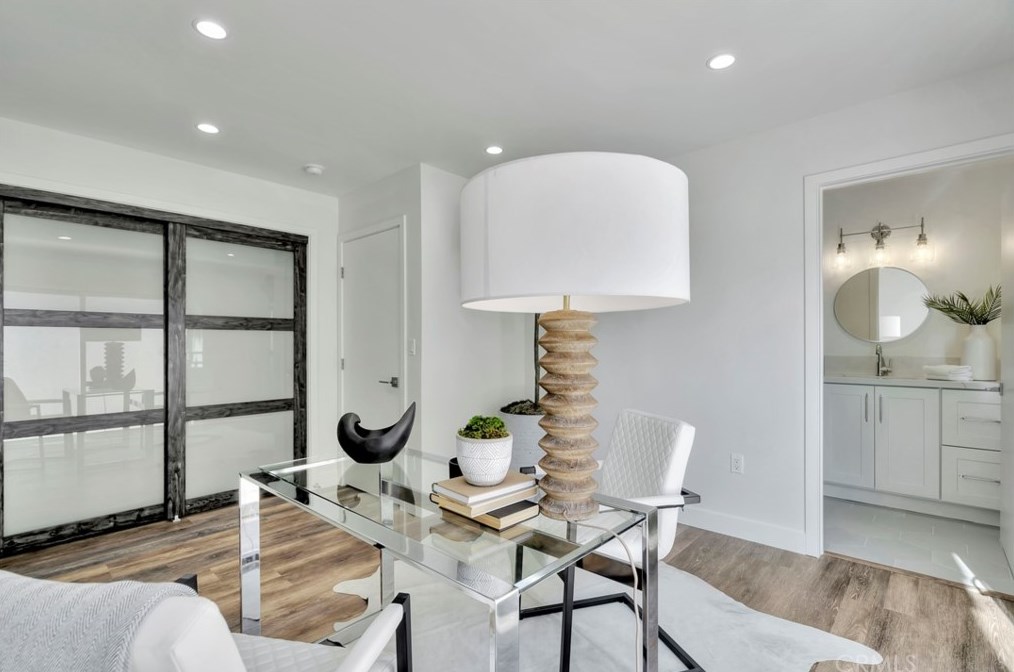 8662 Anchorage Dr, Huntington Beach CA  92646-3202 exterior