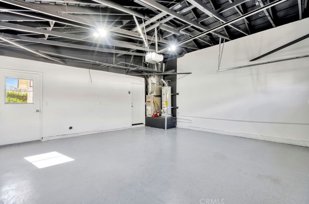 8662 Anchorage Dr, Huntington Beach CA  92646-3202 exterior