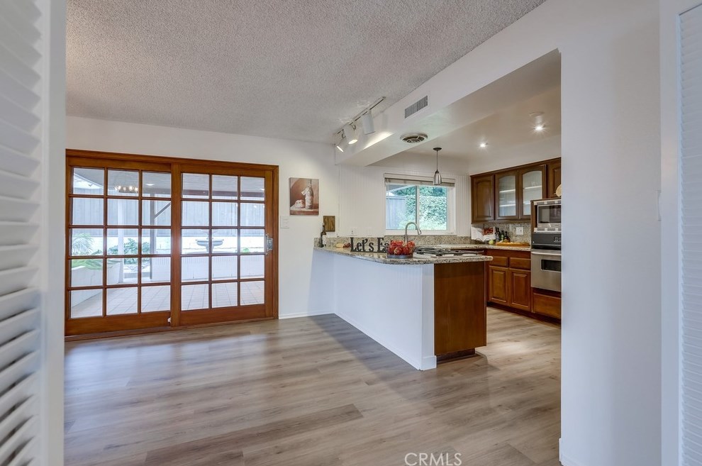 2967 Mindanao Dr, Costa Mesa CA  92626-3614 exterior
