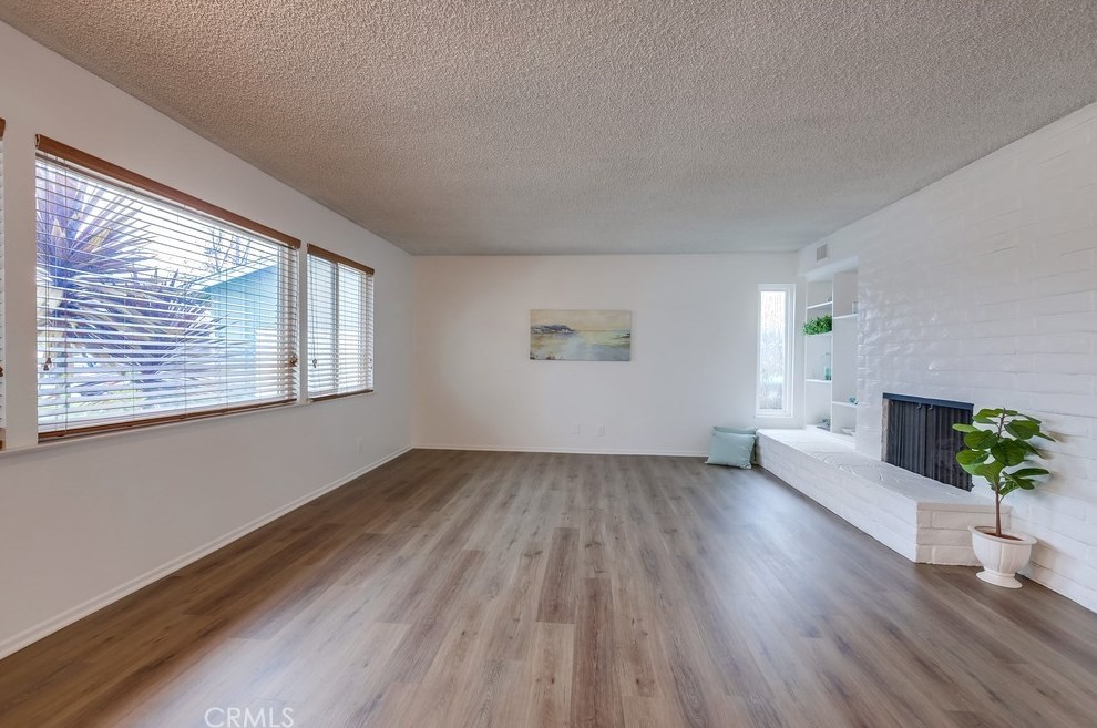2967 Mindanao Dr, Costa Mesa CA  92626-3614 exterior
