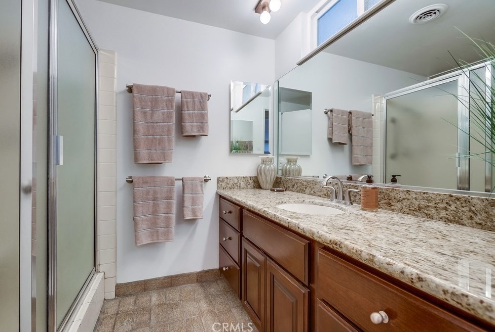 2967 Mindanao Dr, Costa Mesa CA  92626-3614 exterior