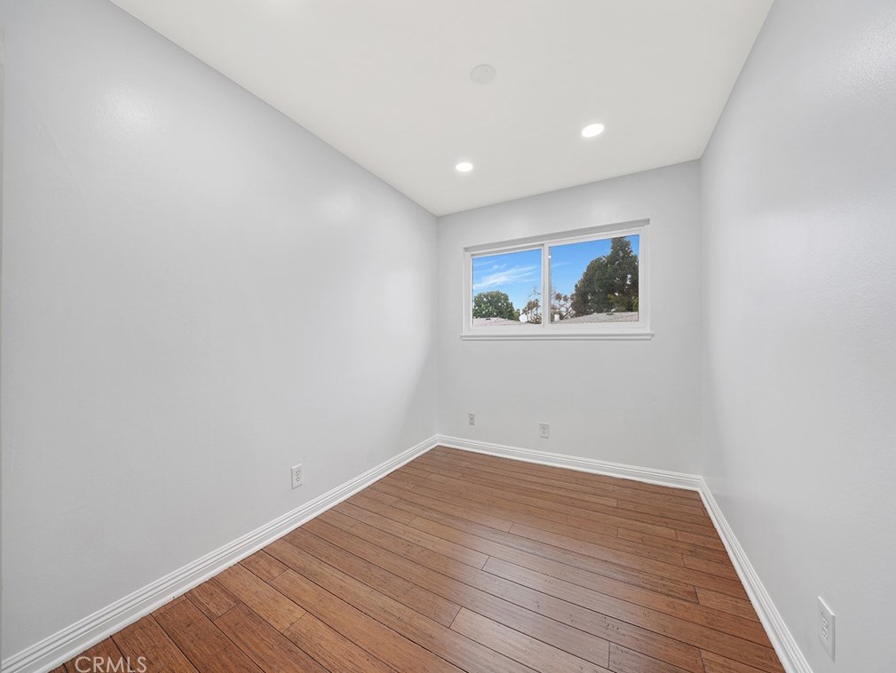 1432 Deauville Pl, Costa Mesa CA  92626-2628 exterior