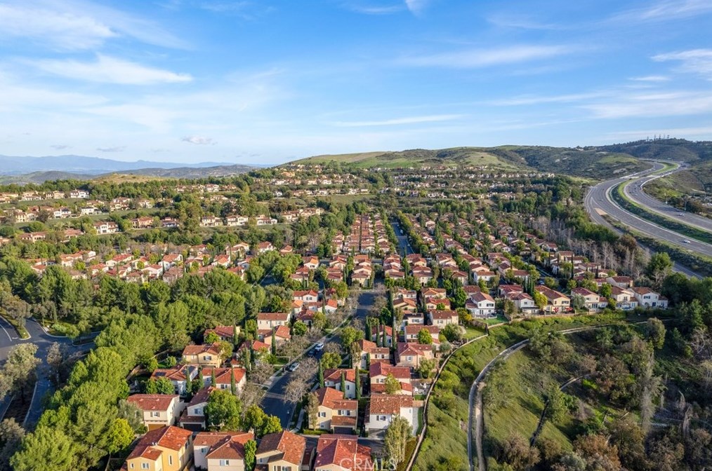 42 Arborside, Irvine CA  92603-0111 exterior