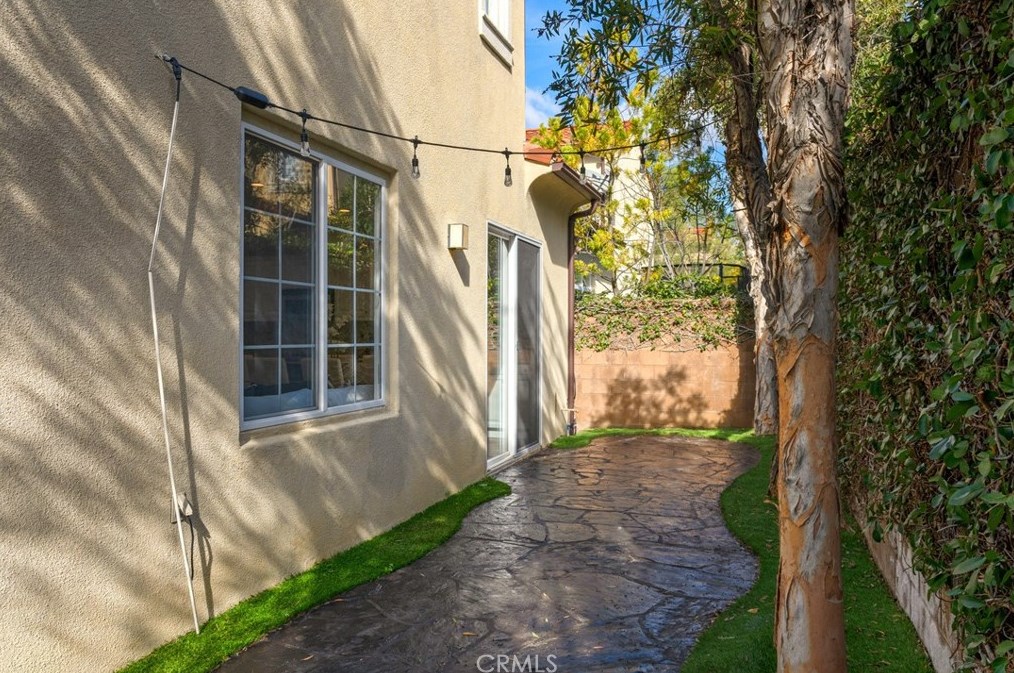 42 Arborside, Irvine CA  92603-0111 exterior