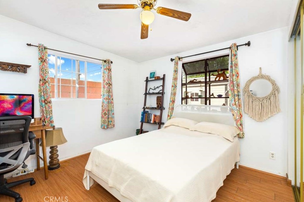 2924 Royal Palm Dr, Costa Mesa CA  92626-3813 exterior