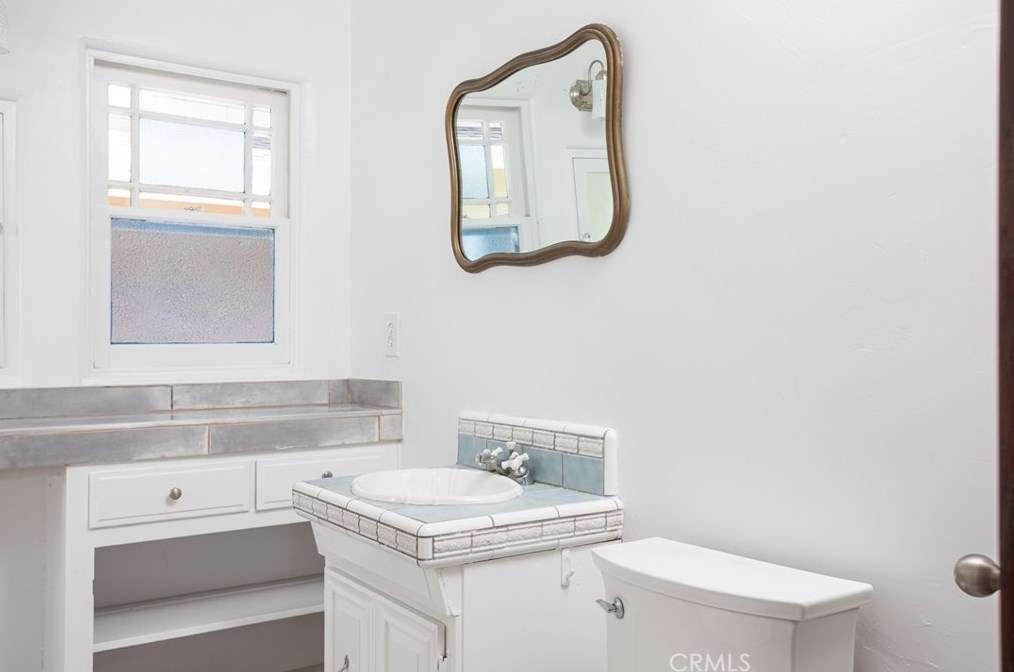 178 Virginia Pl, Costa Mesa CA  92627-1712 exterior