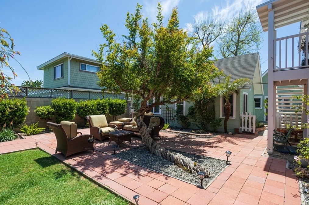 178 Virginia Pl, Costa Mesa CA  92627-1712 exterior