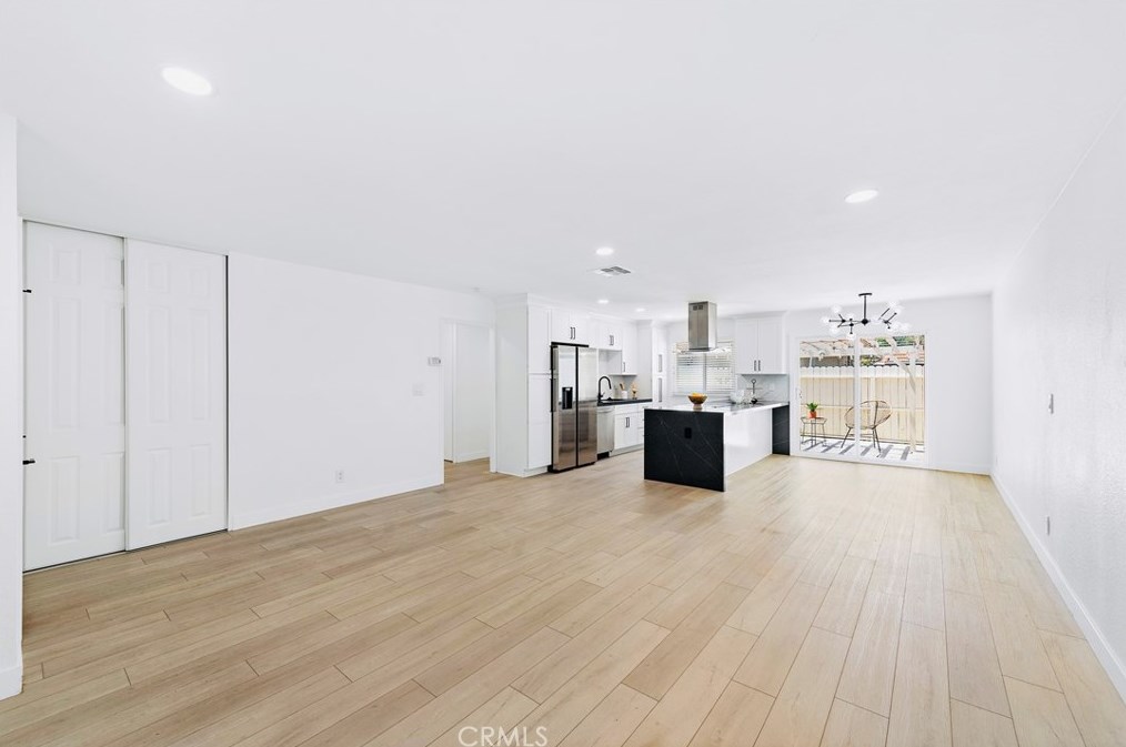 23404 El Reposa, Laguna Beach CA  92656-1106 exterior