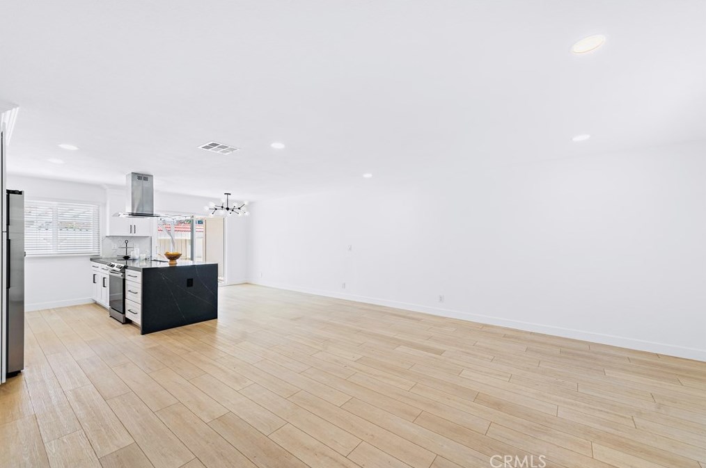 23404 El Reposa, Laguna Beach CA  92656-1106 exterior