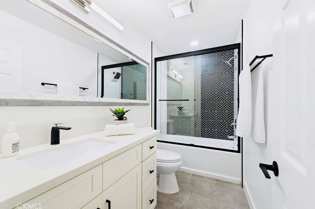23404 El Reposa, Laguna Beach CA  92656-1106 exterior