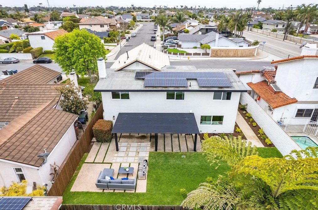 9521 Landfall Dr, Huntington Beach CA  92646-8211 exterior