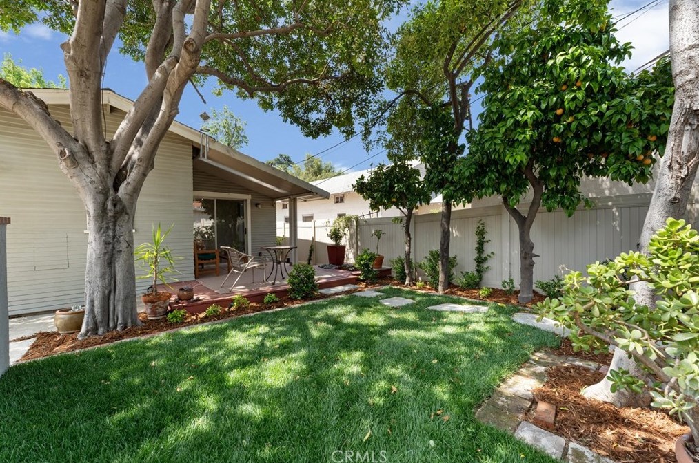 171 Lincoln Ave, Pomona CA  91767-3817 exterior