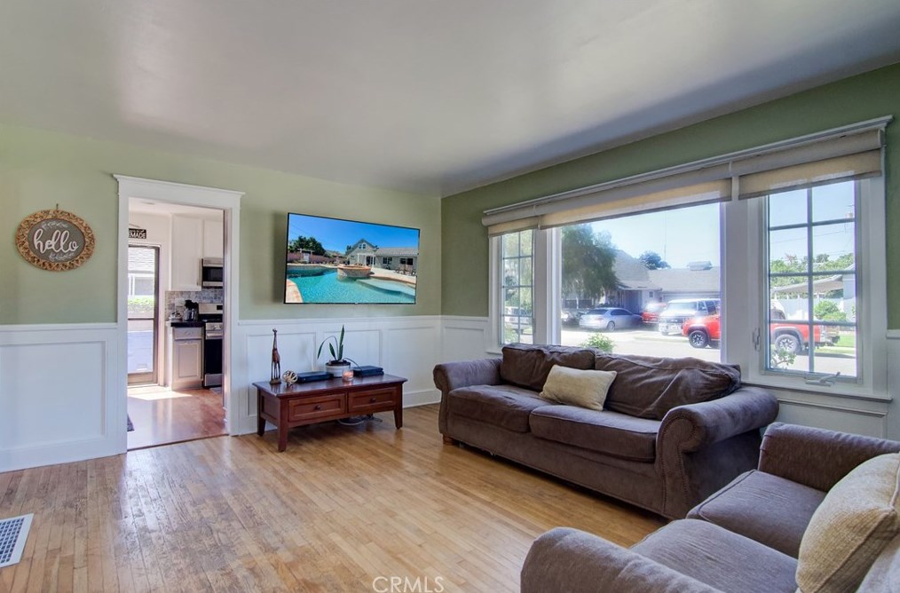 6271 Cherokee Dr, Westminster CA  92683-2003 exterior