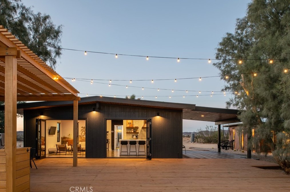 5725 Sunfair Rd, Joshua Tree CA  92252 exterior