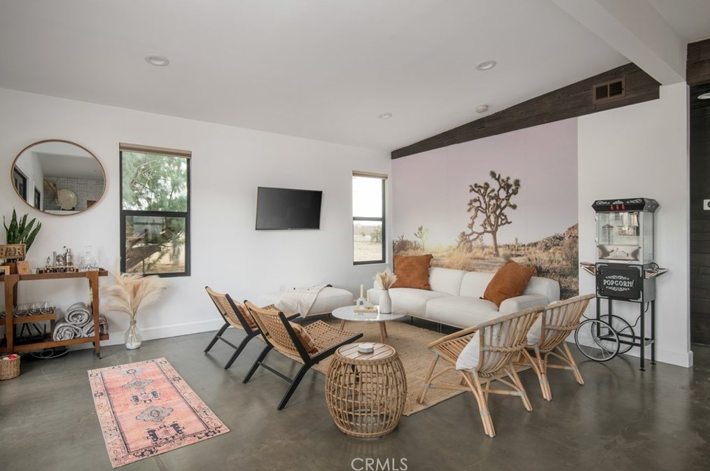 5725 Sunfair Rd, Joshua Tree CA  92252 exterior
