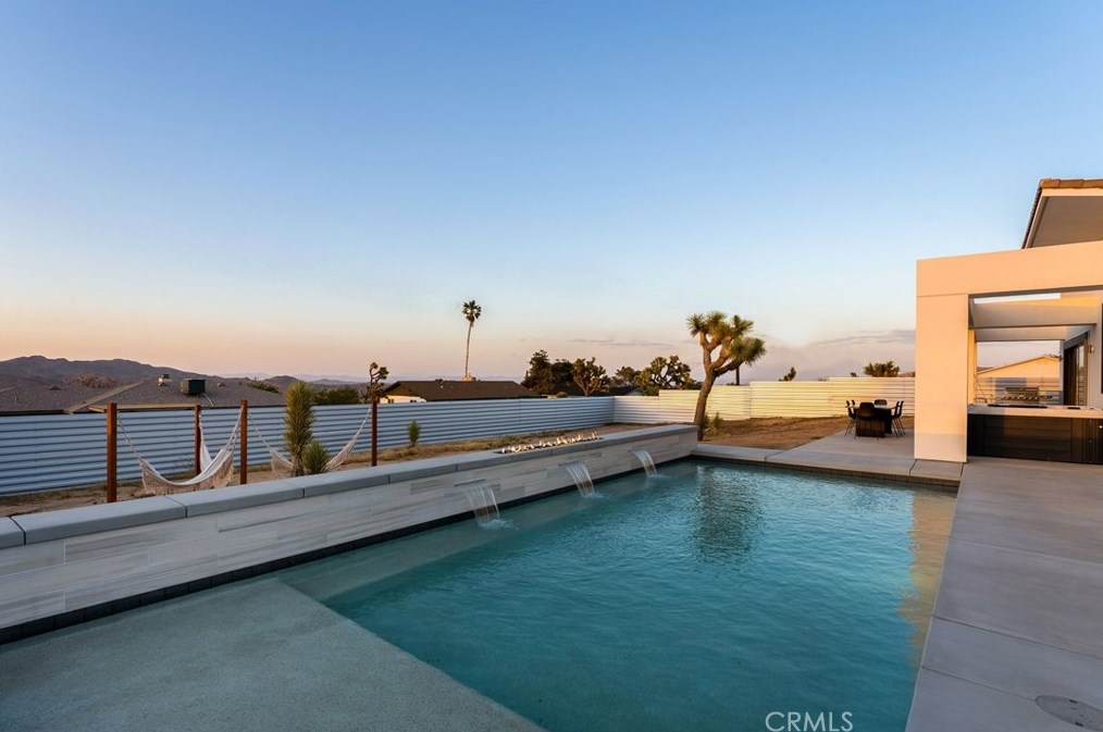 60208 Pueblo Trl, Joshua Tree CA  92252-2940 exterior