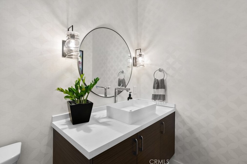 2442 Orange Ave, Costa Mesa CA  92627-1319 exterior