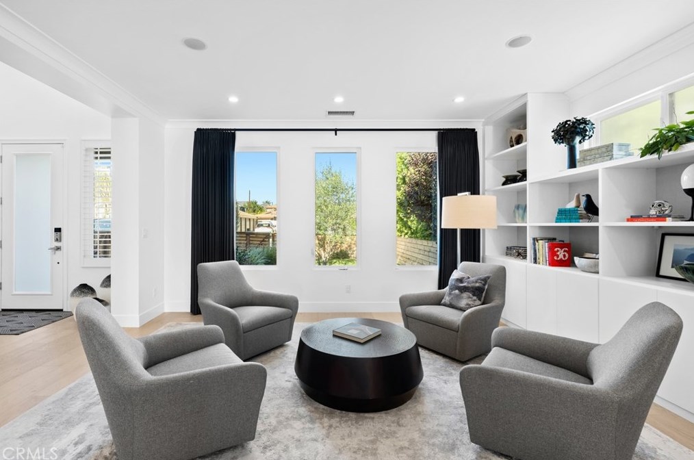 2442 Orange Ave, Costa Mesa CA  92627-1319 exterior