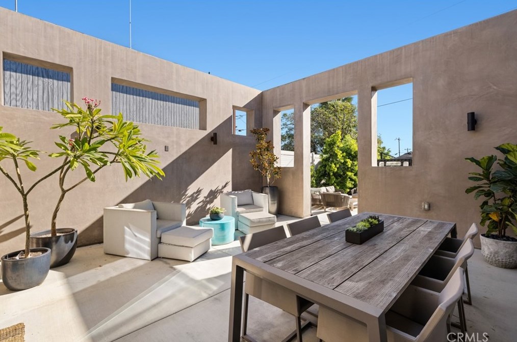 2442 Orange Ave, Costa Mesa CA  92627-1319 exterior