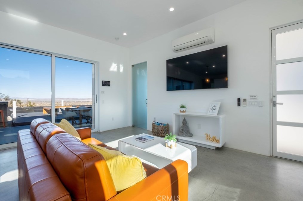 64024 Sullivan Rd, Joshua Tree CA  92252-5176 exterior