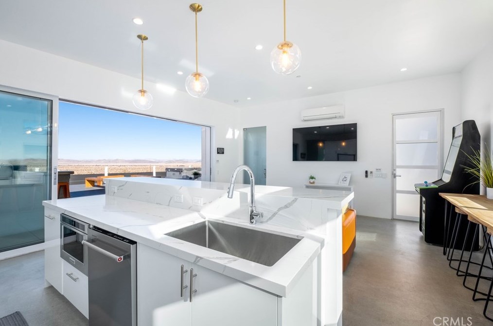 64024 Sullivan Rd, Joshua Tree CA  92252-5176 exterior