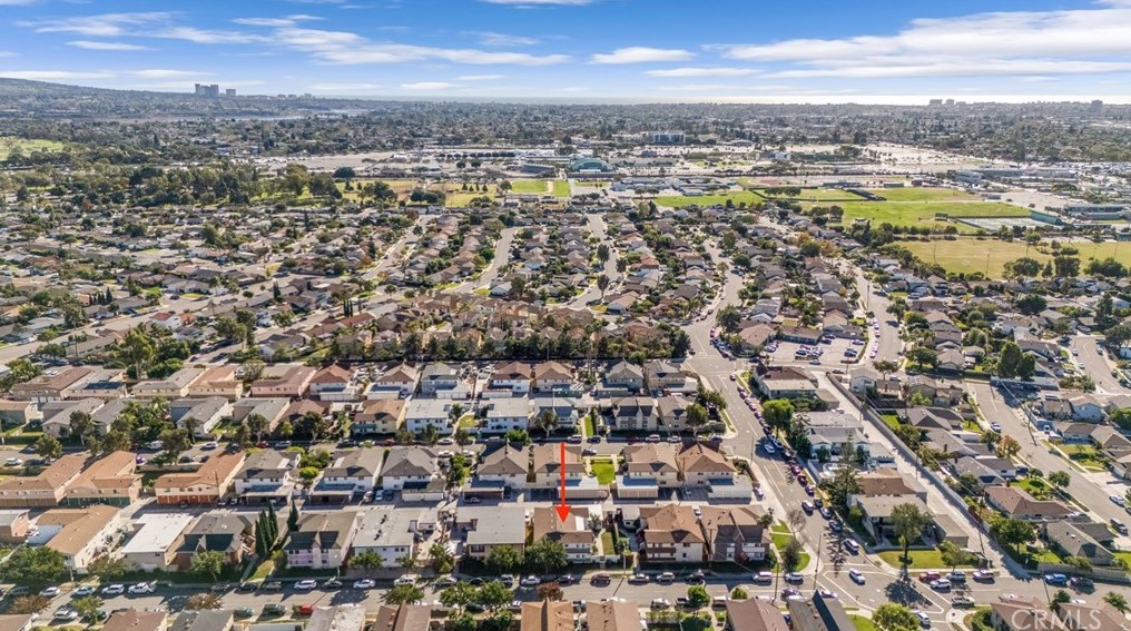 1033 Msn Dr, Costa Mesa CA  92626-4251 exterior