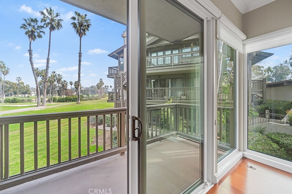 14 Nuevo, Irvine CA  92612-2610 exterior