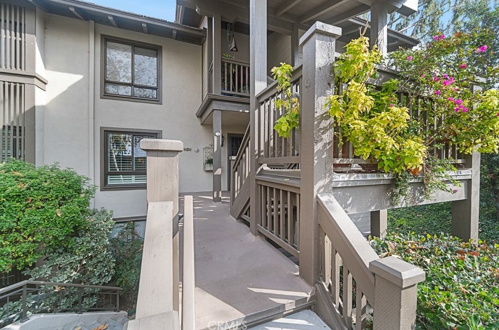 14 Nuevo, Irvine CA  92612-2610 exterior