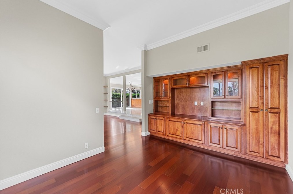 14 Nuevo, Irvine CA  92612-2610 exterior