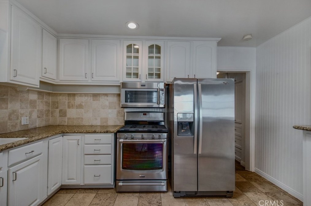 2632 Riverside Dr, Costa Mesa CA  92627-4634 exterior