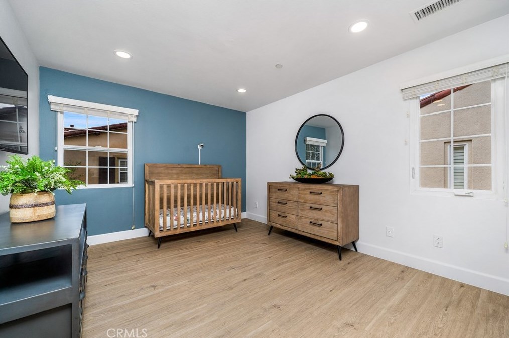 60 Pathstone, Irvine CA  92603-0171 exterior