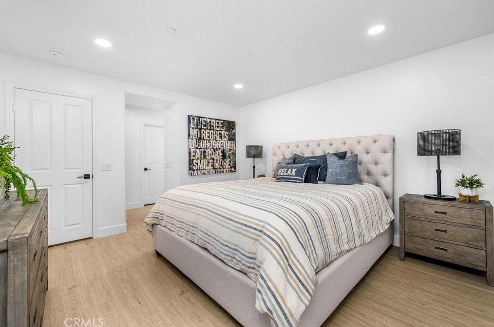 60 Pathstone, Irvine CA  92603-0171 exterior