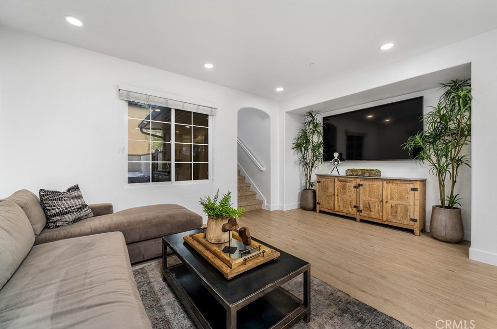 60 Pathstone, Irvine CA  92603-0171 exterior