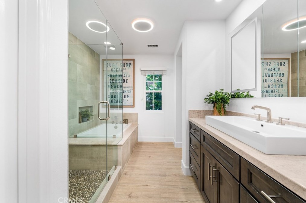 60 Pathstone, Irvine CA  92603-0171 exterior