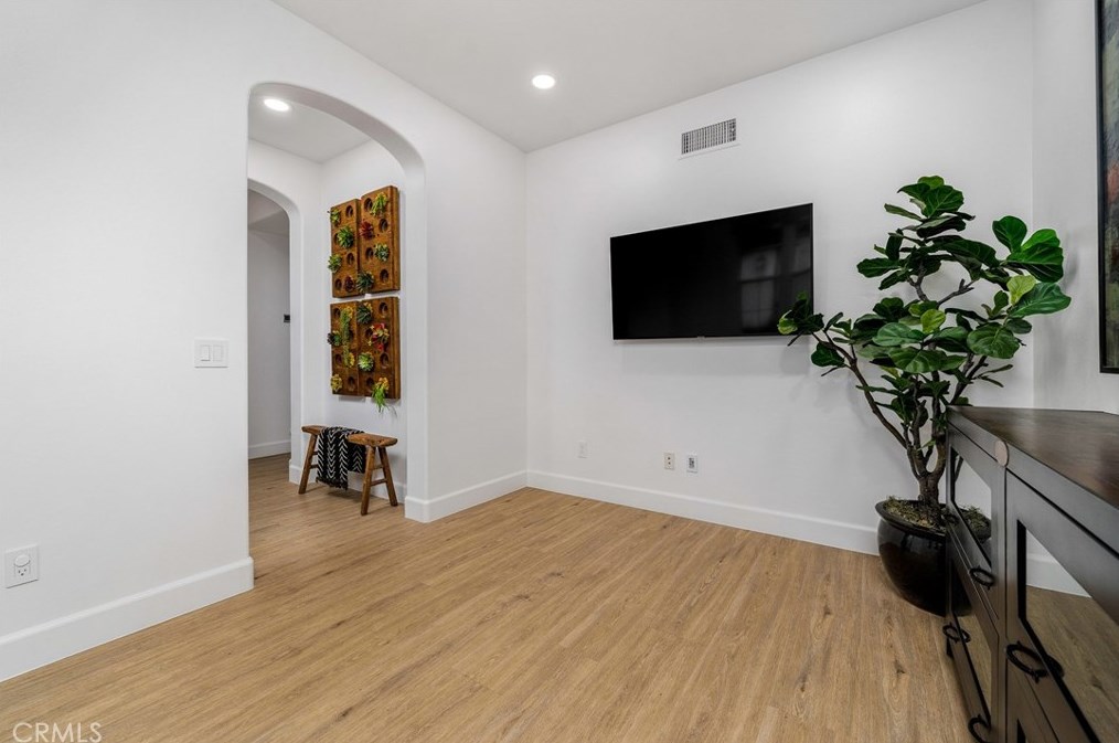 60 Pathstone, Irvine CA  92603-0171 exterior