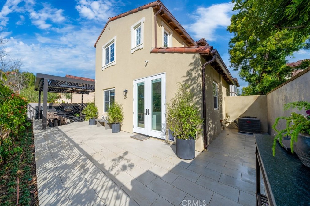 60 Pathstone, Irvine CA  92603-0171 exterior