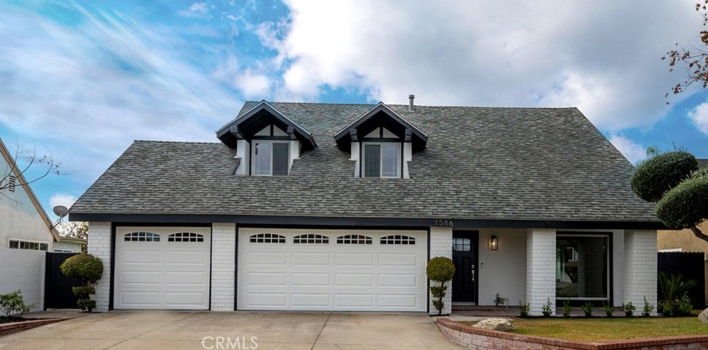 1586 Elm Ave, Anaheim CA  92802-1348 exterior