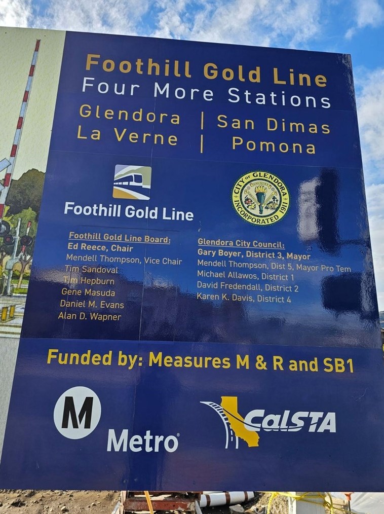 220 Mountain View Ave, Glendora CA  91741-3301 exterior