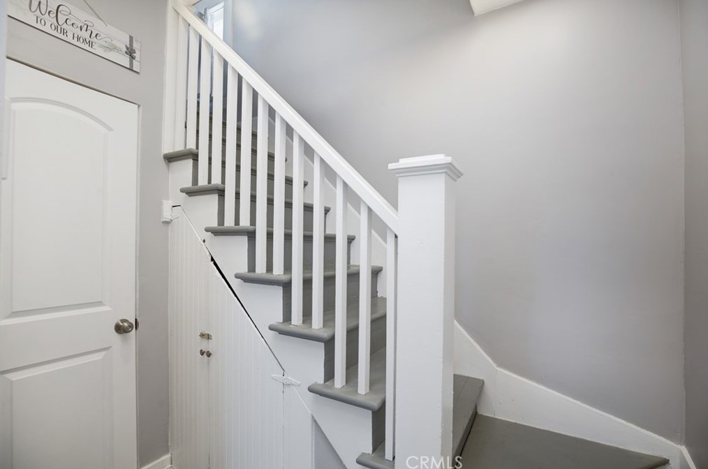 220 Mountain View Ave, Glendora CA  91741-3301 exterior