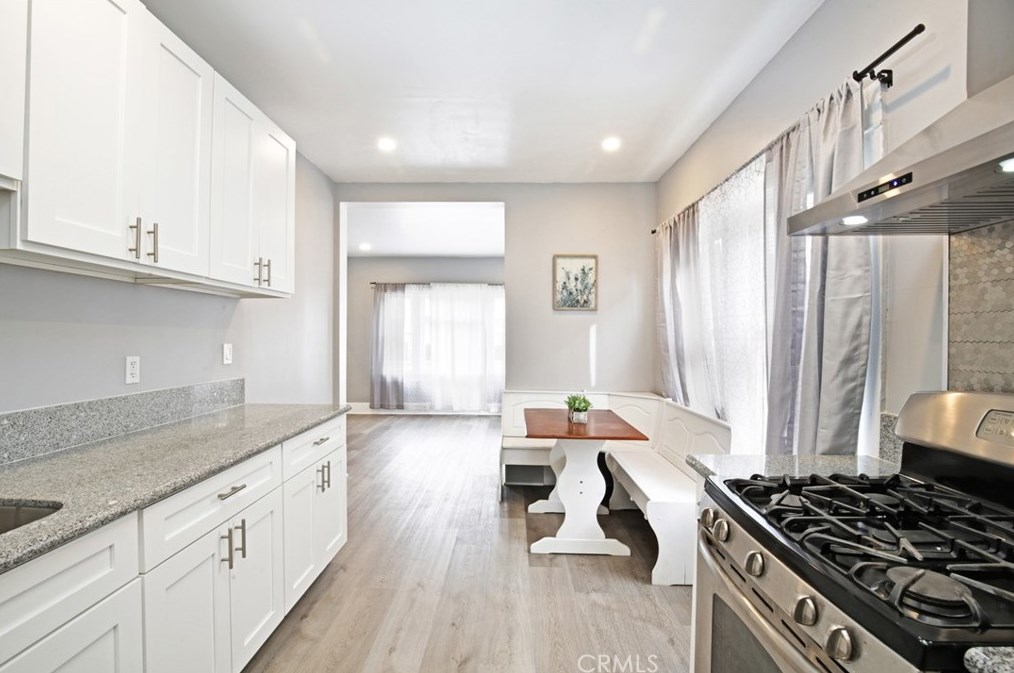 220 Mountain View Ave, Glendora CA  91741-3301 exterior