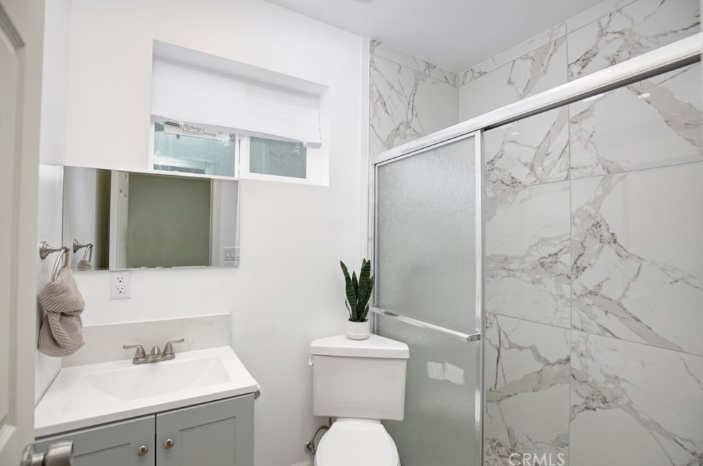 220 Mountain View Ave, Glendora CA  91741-3301 exterior