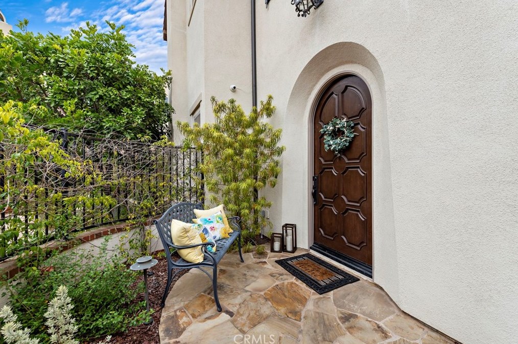 117 Long Fence, Irvine CA  92602-1807 exterior