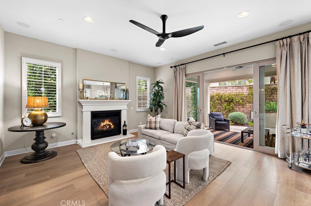 117 Long Fence, Irvine CA  92602-1807 exterior